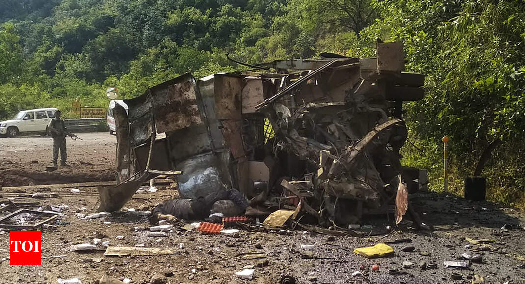 Maoists blow up CISF bus, 5 killed on eve of PM Modi's visit - Maoists blow up CISF bus, 5 killed on eve of PM Modi's visit -