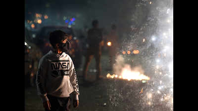 Delhi gets new pollution hotspots on Diwali day