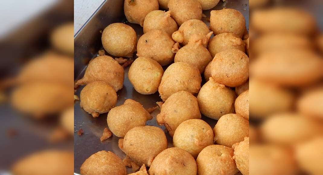 Mysore Bonda Recipe: How to Make Mysore Bonda Recipe | Homemade Mysore Bonda Recipe - Times Food