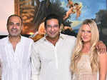 Wasim Akram's pictures