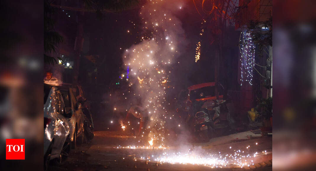 Delhi Diwali Crackers Delhi Diwali arrests not made under relevant