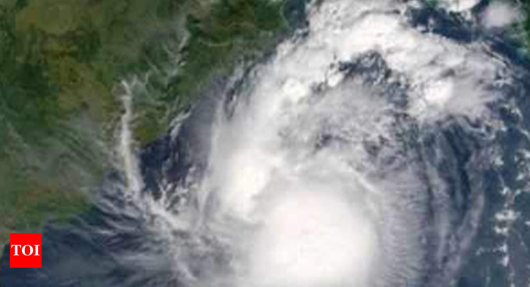 Chennai Cyclone: Depression Over Bay Of Bengal May Turn Into Cyclone ...