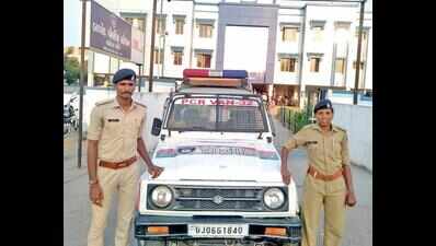 PCR van turns saviour for pregnant woman | Vadodara News - Times of India