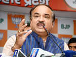 Union Minister Ananth Kumar passes away