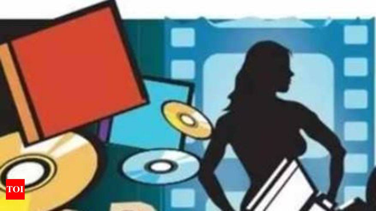 India porn sites banned: Cyber experts slam govt for ban on porn sites |  India News - Times of India