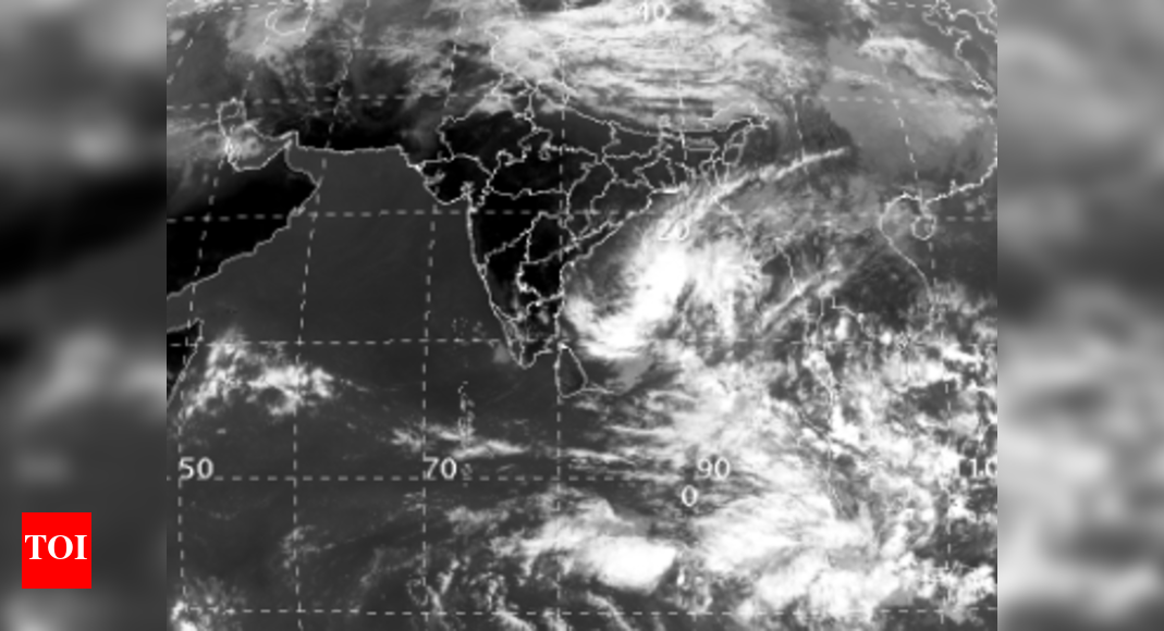 Cyclone Gaja: Chennai likely to get rain | Chennai News - Times of India