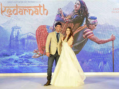 Sushant Singh Rajput & Sara Ali Khan's warm camaraderie at the 'Kedarnath' trailer launch