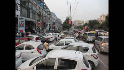 Team formed to handle Indirapuram parking mess