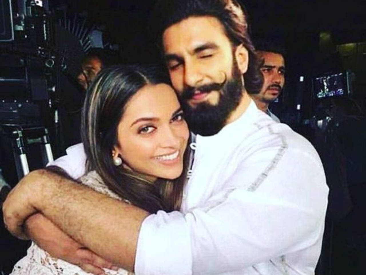 Ranveer Singh & Deepika Padukone Are Winning Travel Style With Their  Classic Coordinated Outfits