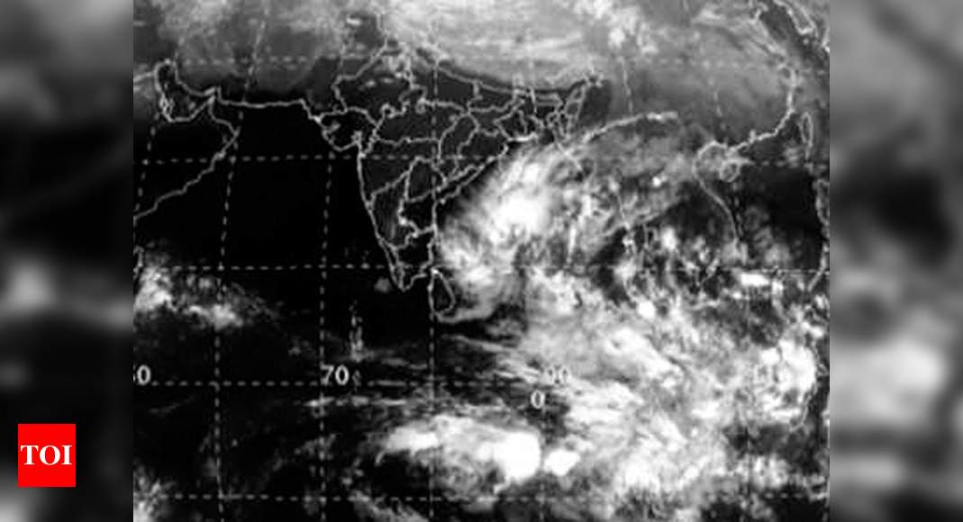 Chennai Weather: Cyclone Gaja To Make Landfall Today; Puducherry ...