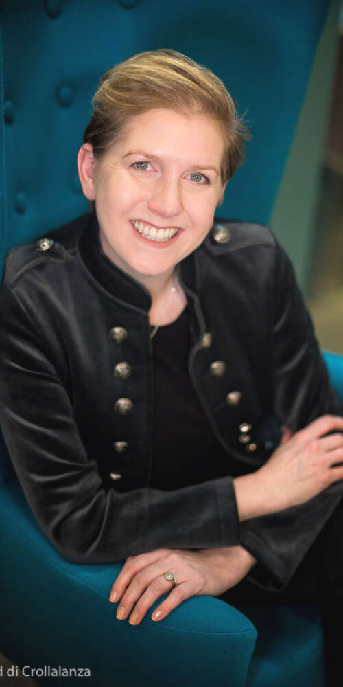 Clare Mackintosh