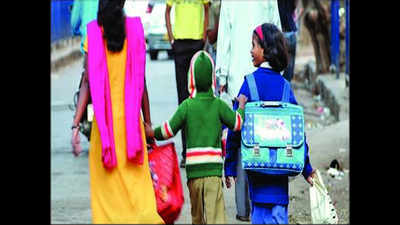 Meerut-school kids shiver as only 30% of them get sweaters