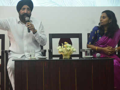 Harinder Sikka ‘inscribes Sehmet’ in the minds of Teresians