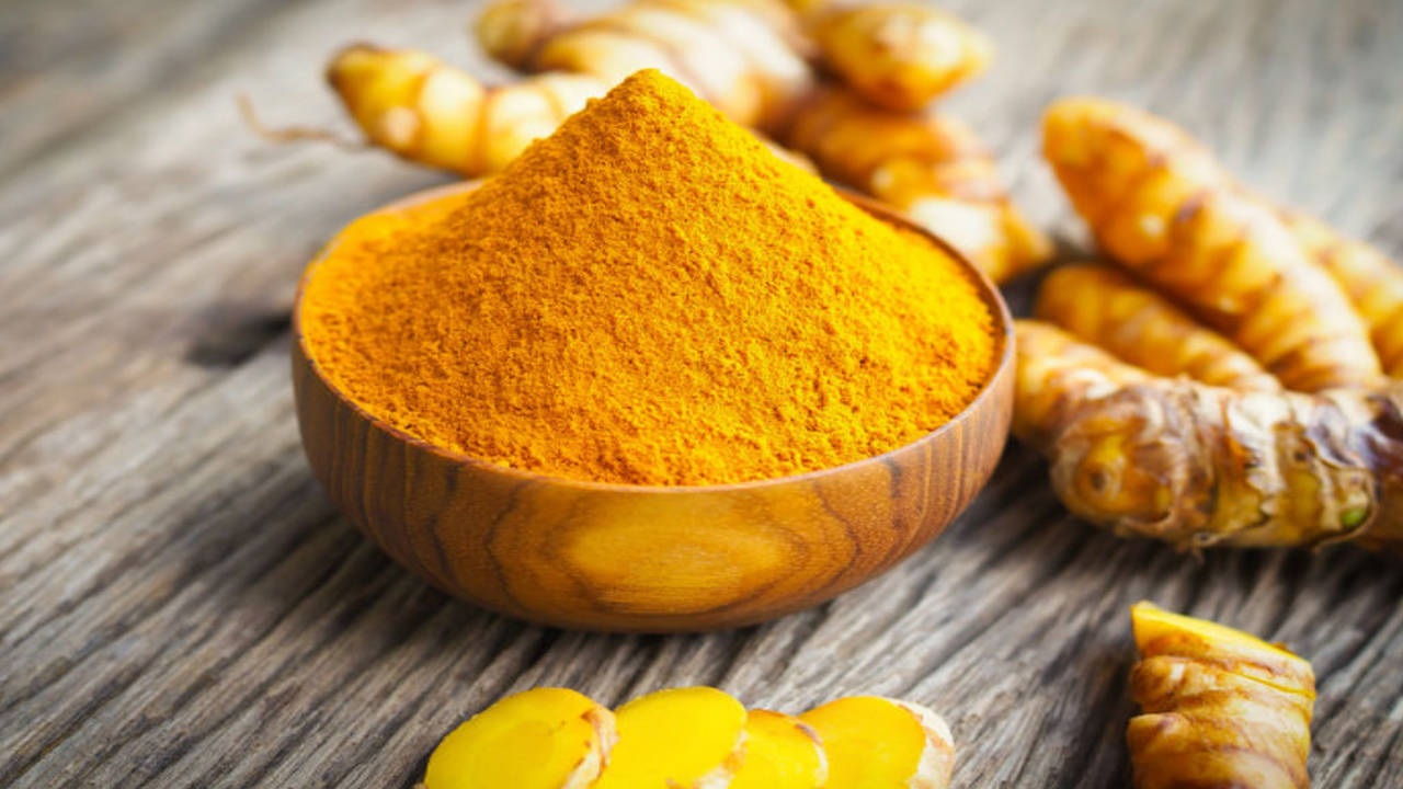 Know the exact amount of turmeric you should consume in a day - Times of  India
