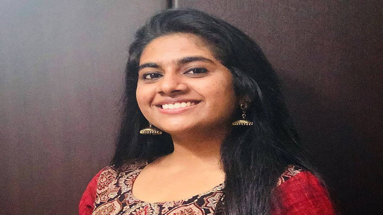 Nimisha plays a schoolgirl in Chola | Malayalam Movie News - Times of India