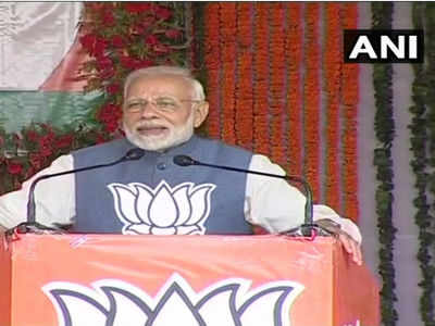 PM Modi dares Congress to make an 'outsider' party president