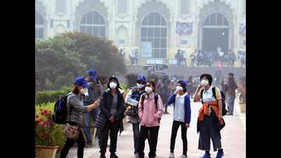 Pollution alert: Delhi's air better than Lucknow