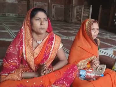Agra: Women activists enter mosque at Taj Mahal, perform puja
