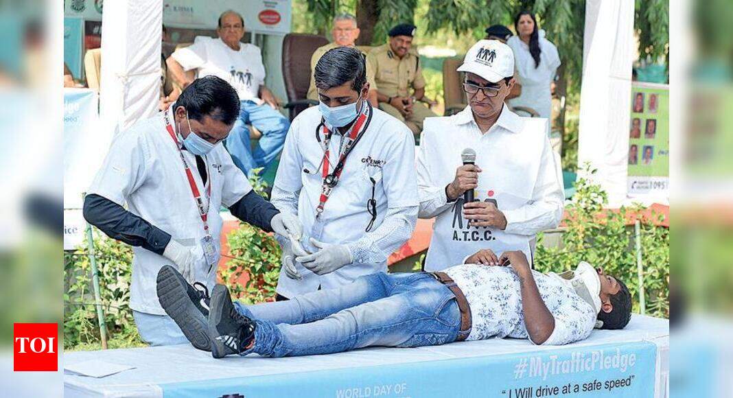 'Only 34 twowheeler riders obey helmet rules' Ahmedabad News