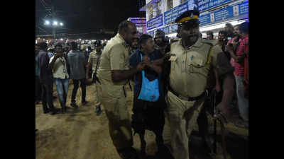 Sannidhanam protest: Cops, protestors now face to face