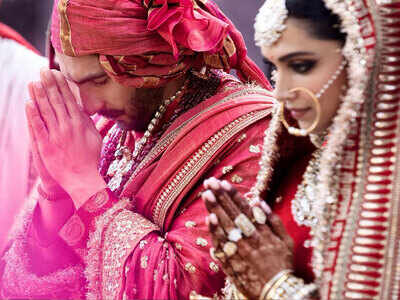 Deepika Padukone and Ranveer Singh's latest wedding photographs are viral on the internet
