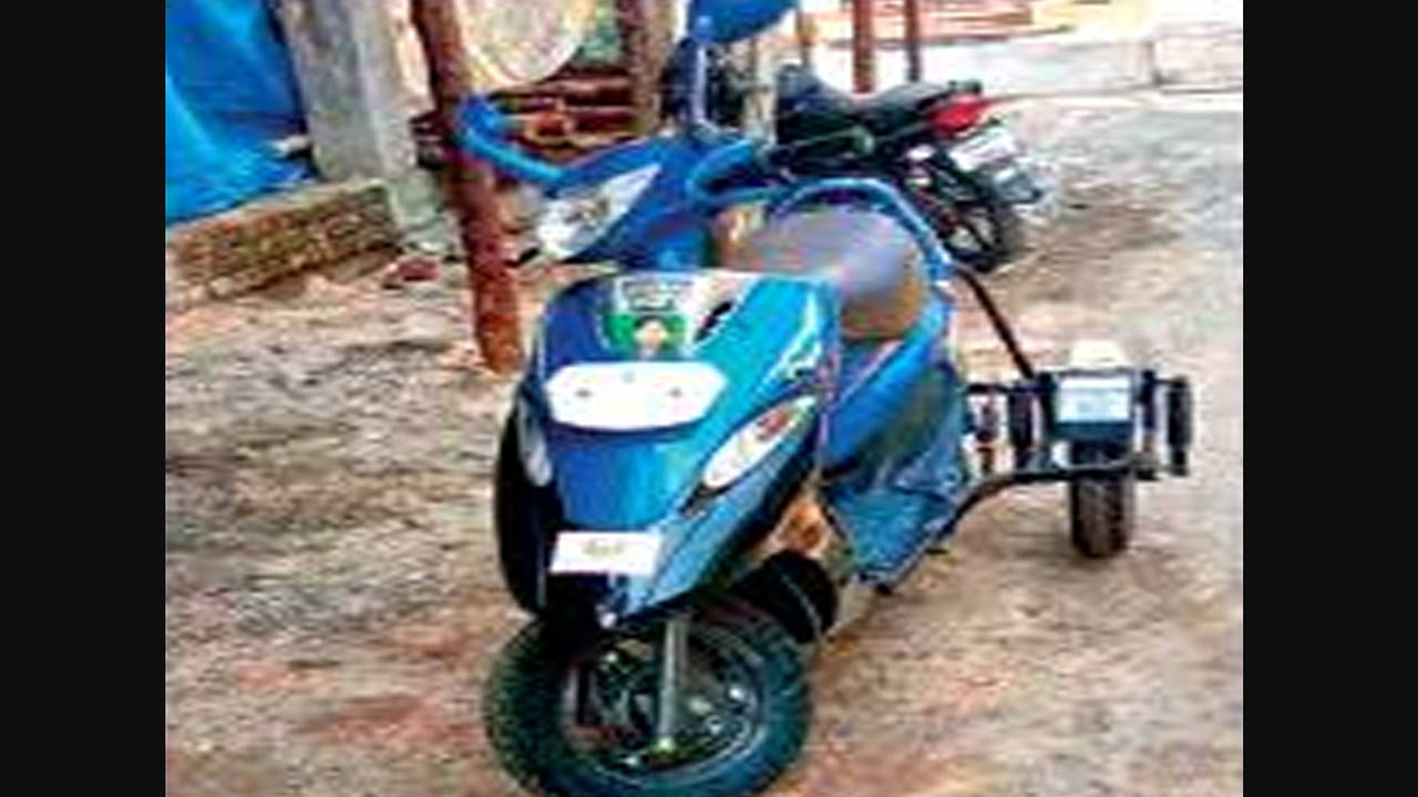 Tvs scooty best sale for handicapped price