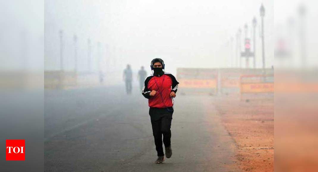 Delhi Pollution: Should you be exercising outdoors?