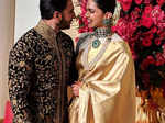 Ranveer & Deepika will make you skip a heartbeat with their first pictures from their reception!