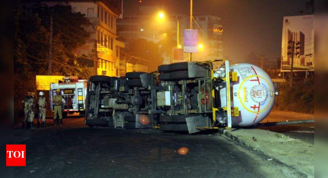 LPG tanker overturns in M’luru, disrupts traffic for over 4 hours ...