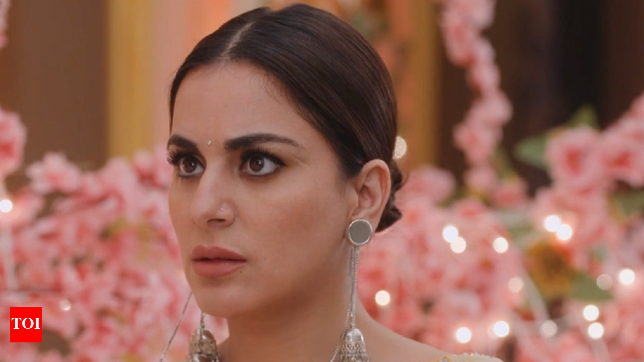 Kundali Bhagya written update, November 21, 2018: Preeta doubts Prithvis  intentions - Times of India