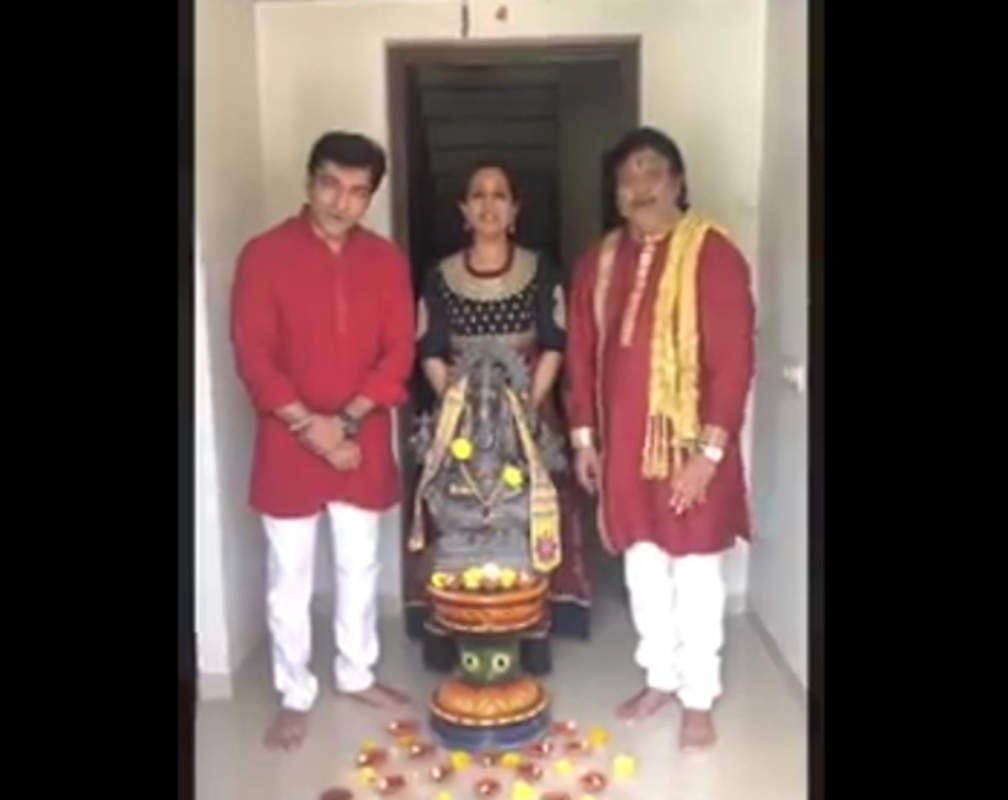 
Gujarati actors wish their fans and followers on Diwali
