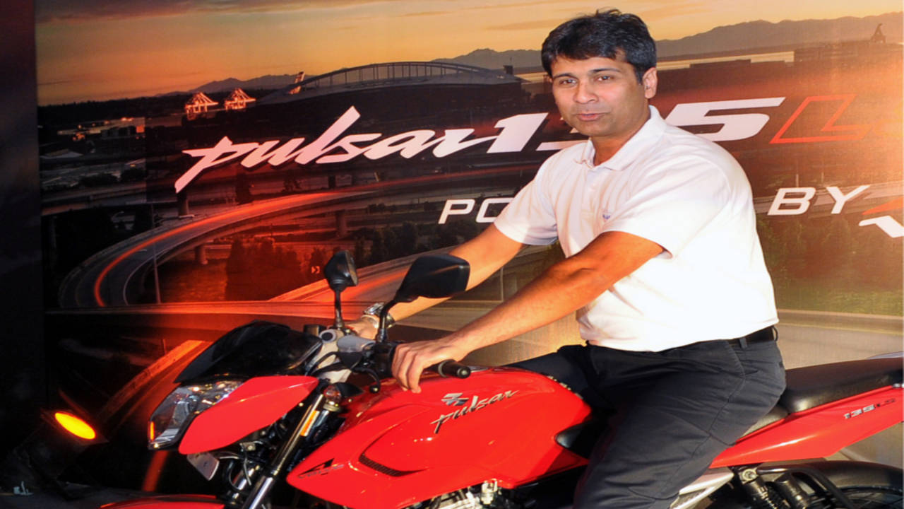 Bajaj discover 100cc online bs6