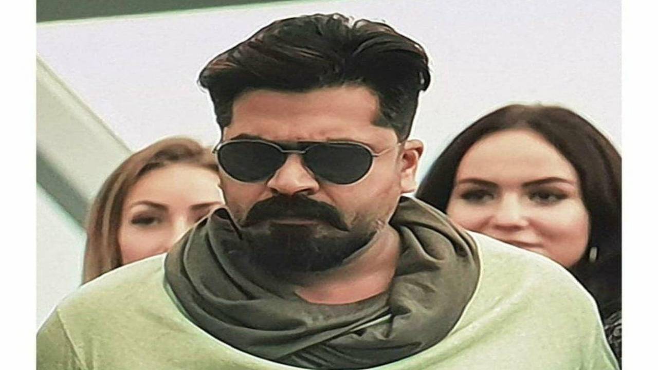 Actor Simbu makes his fans go goshwow with his physical transformation