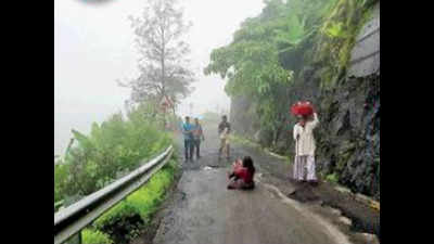 Road to Sinhagad fort to be shut for a fortnight for repair