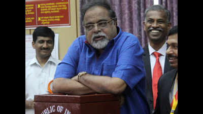 Kannada actor, former Union minister Ambareesh dies in Bengaluru hospital