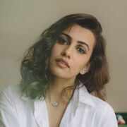 Esha Kansara
