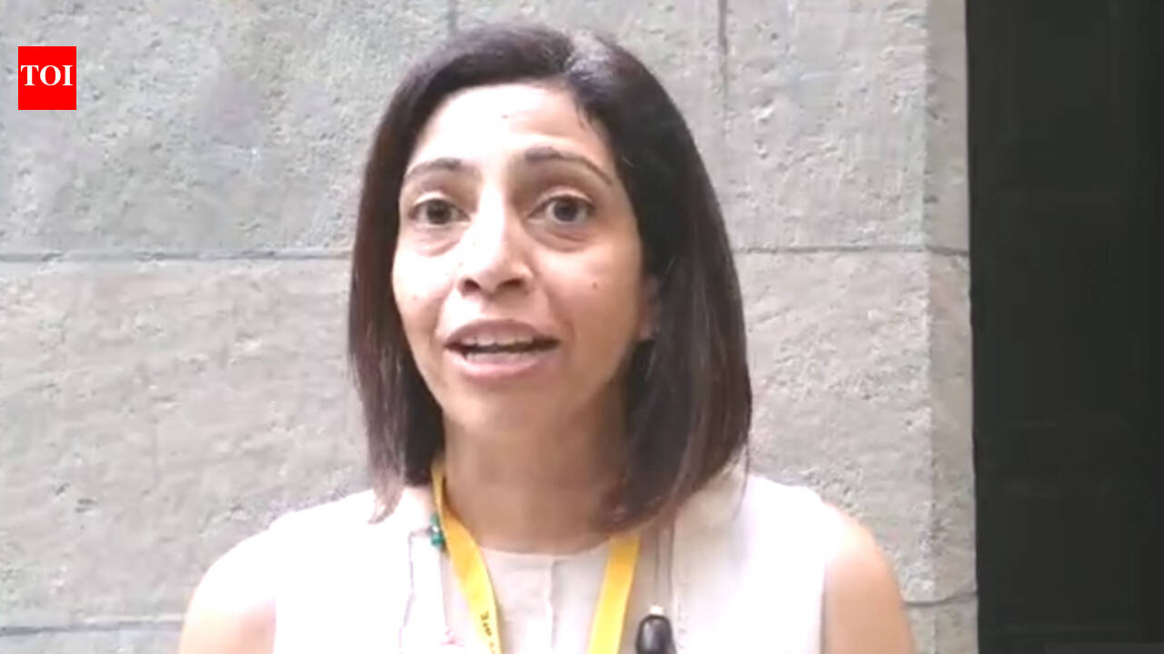 Kreeanne Rabadi talks about the yellow fellow campaign