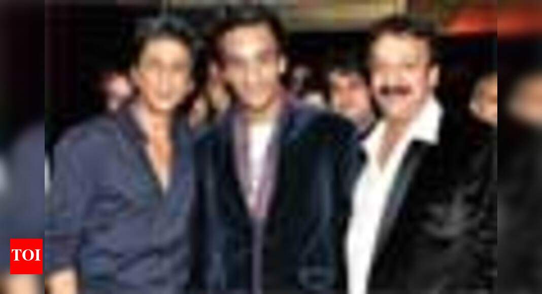 SRK at Zeeshan's b-day bash! | Events Movie News - Times of India