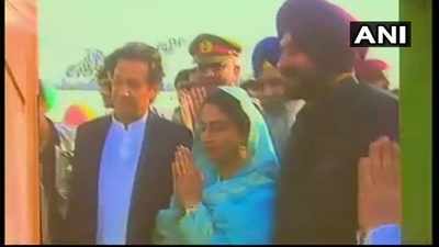Pakistan PM Imran Khan lays foundation stone for Kartarpur corridor