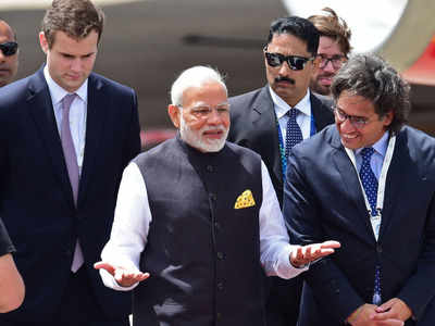 Why Bodyguards of PM Narendra Modi and other VIPs wear sunglasses?