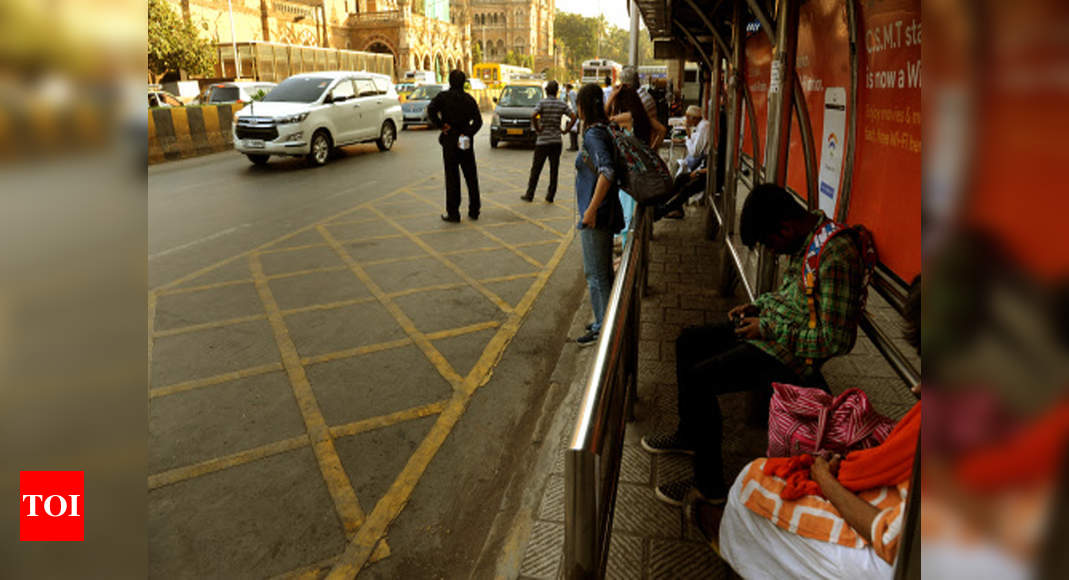 BEST marks its spot at bus stops with yellow boxes | Mumbai News ...