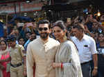 Ranveer Singh and Deepika Padukone seek blessings at Siddhivinayak temple