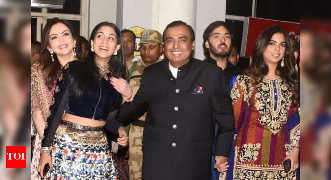 Mukesh Ambani and family arrive at Jodhpur airport to attend Priyanka