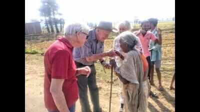 Accompanying the Glasfurds to their roots in Glasfurdhapeta