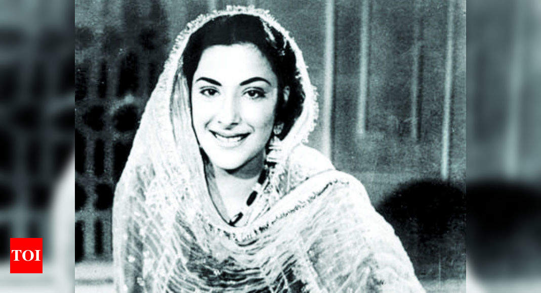 Yeh Un Dinoñ Ki Baat Hai: Urdu Memoirs of Cinema Legends by Yasir Abbasi