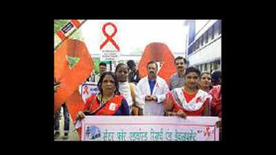 On AIDS Day, street plays & rallies in Bhopal