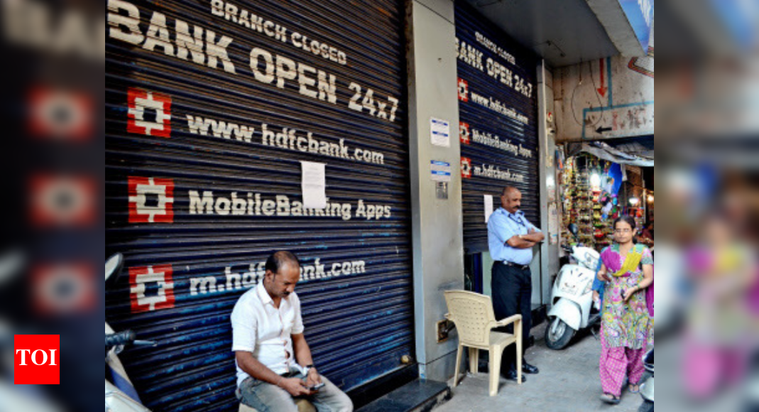 HDFC Bank App Bug in new app, HDFC bank returns to old Times of India