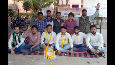 Students on hunger strike at Agra University