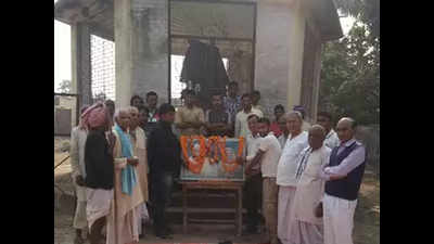 Statue of India's first President waiting to be unveiled for last 14 years in UP
