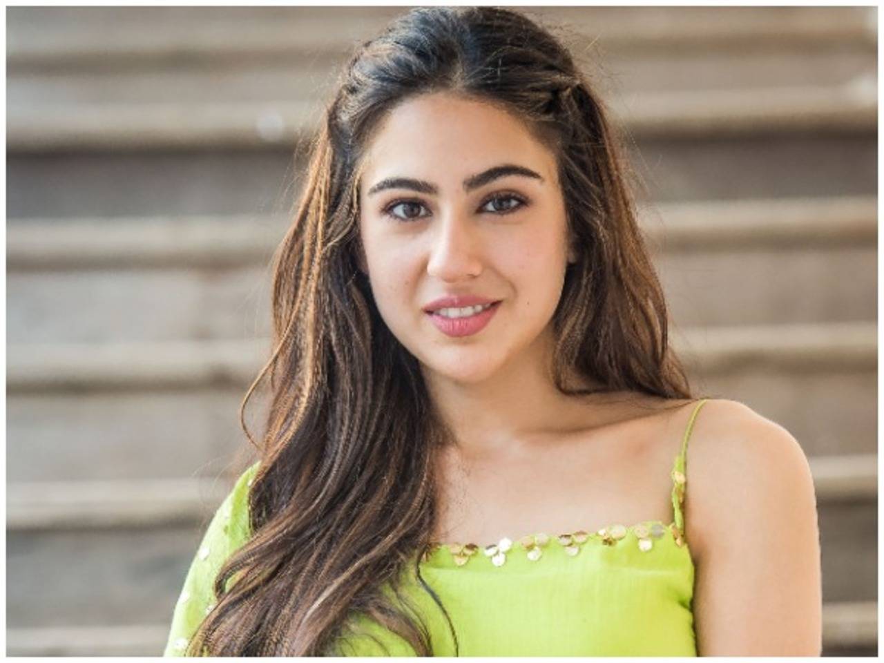Sara Ali Khan Xxx Sex - Sara Ali Khan: While growing up, I was divorced from the film fraternity  and the concept of stardom' - Times of India